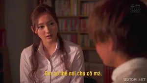 Chịch em gái cùng cha khác mẹ trong phòng xông hơi công cộng - migurtt