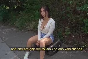 Cho người vợ đi làm thư ký để trả nợ