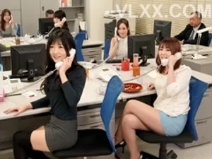 Thư ký ngon thế này mà đi bàn việc làm ăn quản lý không đụ phí cả cuộc đời